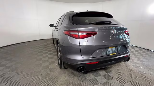 2022 Vesuvio Gray Metallic Alfa Romeo Stelvio Sprint AWD SUV