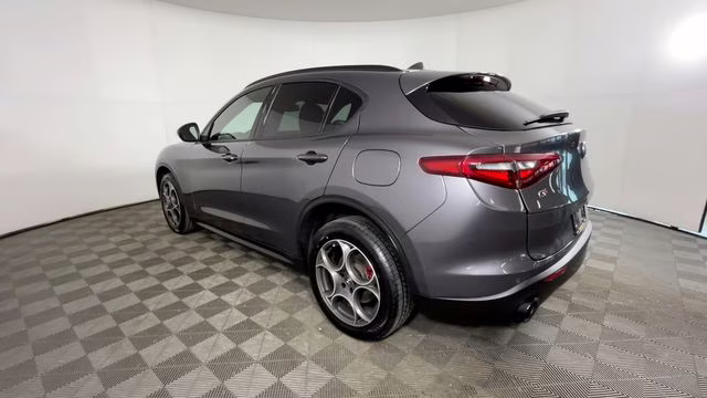 2022 Vesuvio Gray Metallic Alfa Romeo Stelvio Sprint AWD SUV
