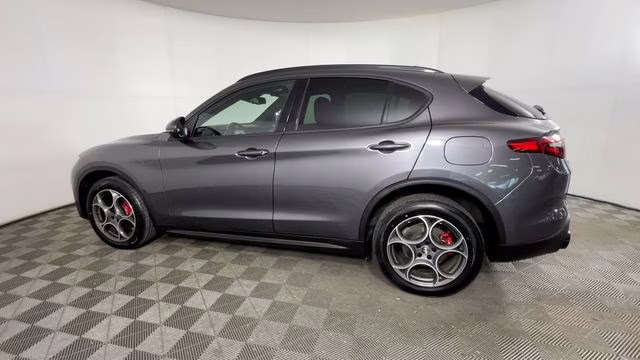 2022 Vesuvio Gray Metallic Alfa Romeo Stelvio Sprint AWD SUV