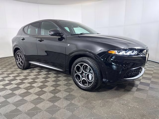 2024 Alfa Black Alfa Romeo Tonale Ti AWD SUV