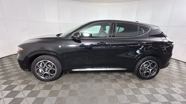 2024 Alfa Black Alfa Romeo Tonale Ti AWD SUV