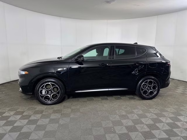 2024 Alfa Black Alfa Romeo Tonale Ti AWD SUV