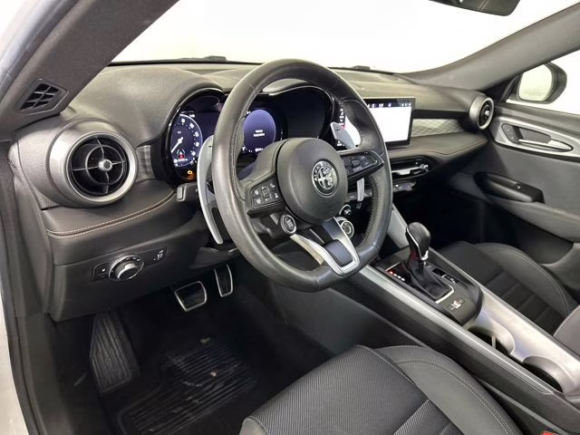 2024 Alfa White Alfa Romeo Tonale Ti AWD SUV
