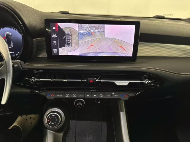2024 Alfa White Alfa Romeo Tonale Ti AWD SUV