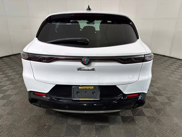 2024 Alfa White Alfa Romeo Tonale Ti AWD SUV
