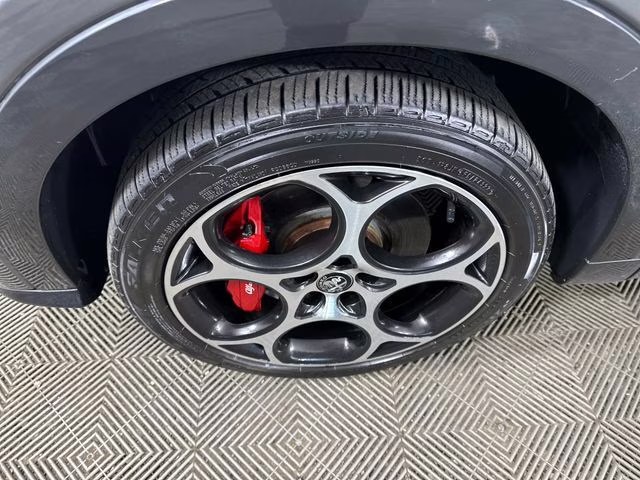 2024 Grigio Ascari Metallic Alfa Romeo Tonale Veloce AWD SUV