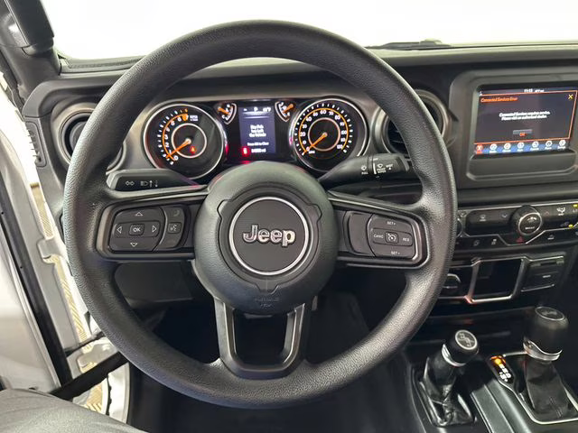 2022 Bright White Clearcoat Jeep Wrangler Willys 4X4 SUV