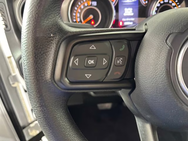 2022 Bright White Clearcoat Jeep Wrangler Willys 4X4 SUV
