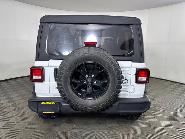2022 Bright White Clearcoat Jeep Wrangler Willys 4X4 SUV
