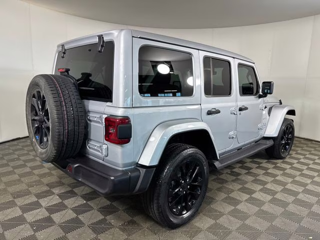 2023 Silver Zynith Clearcoat Jeep Wrangler Sahara 4xe 4X4 SUV