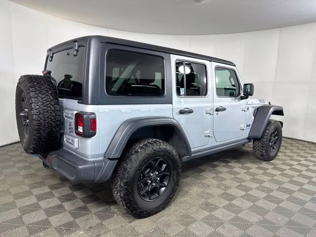 2024 Silver Zynith Clearcoat Jeep Wrangler Willys 4xe 4X4 SUV
