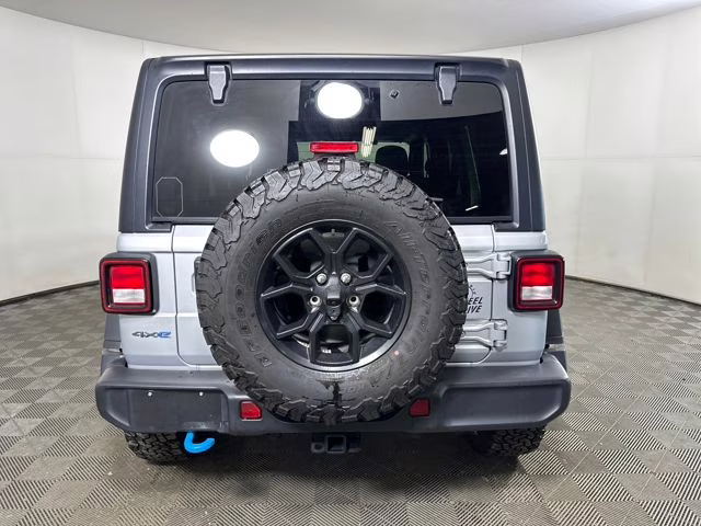 2024 Silver Zynith Clearcoat Jeep Wrangler Willys 4xe 4X4 SUV