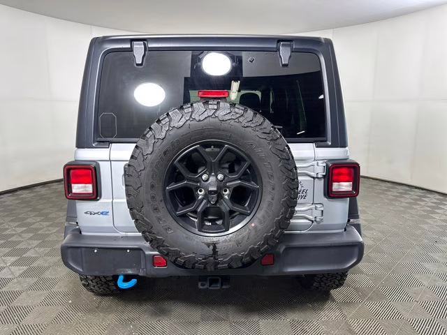 2024 Silver Zynith Clearcoat Jeep Wrangler Willys 4xe 4X4 SUV