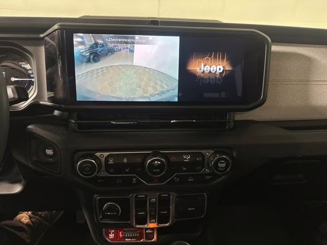 2024 Granite Crystal Metallic Clearcoat Jeep Wrangler Willys 4xe 4X4 SUV