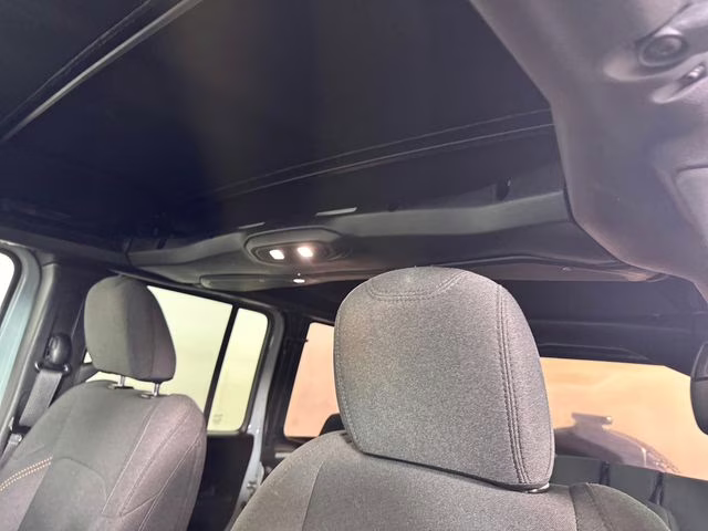 2024 Earl Clearcoat Jeep Wrangler Willys 4xe 4X4 SUV