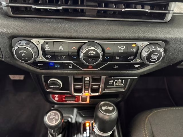 2024 Earl Clearcoat Jeep Wrangler Willys 4xe 4X4 SUV