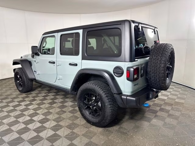 2024 Earl Clearcoat Jeep Wrangler Willys 4xe 4X4 SUV