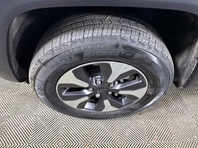 2023 Baltic Gray Metallic Clearcoat Jeep Grand Cherokee 4xe 4X4 SUV