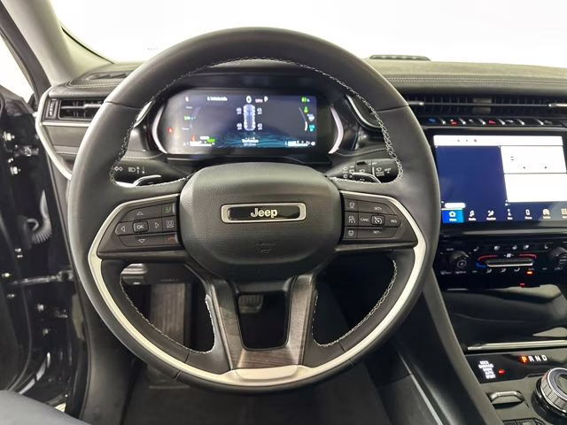 2023 Diamond Black Crystal Pearlcoat Jeep Grand Cherokee 4xe 4X4 SUV