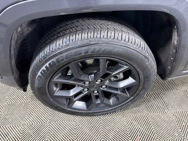 2023 Baltic Gray Metallic Clearcoat Jeep Grand Cherokee 4xe 4X4 SUV