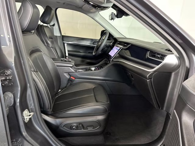 2023 Baltic Gray Metallic Clearcoat Jeep Grand Cherokee 4xe 4X4 SUV