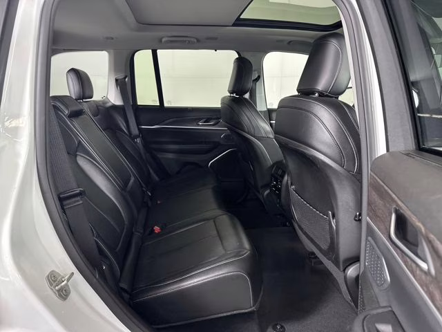 2023 Bright White Clearcoat Jeep Grand Cherokee 4xe 4X4 SUV