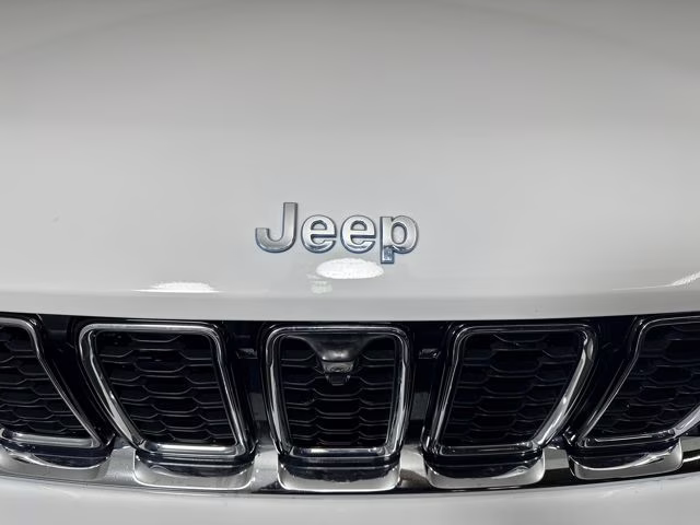 2023 Bright White Clearcoat Jeep Grand Cherokee 4xe 4X4 SUV
