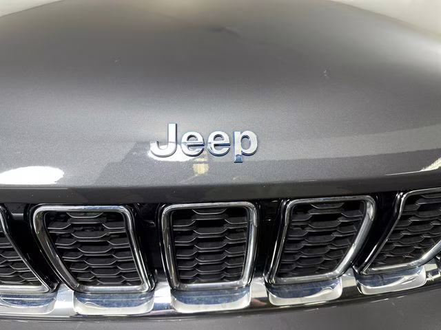 2024 Baltic Gray Metallic Clearcoat Jeep Grand Cherokee 4xe 4X4 SUV
