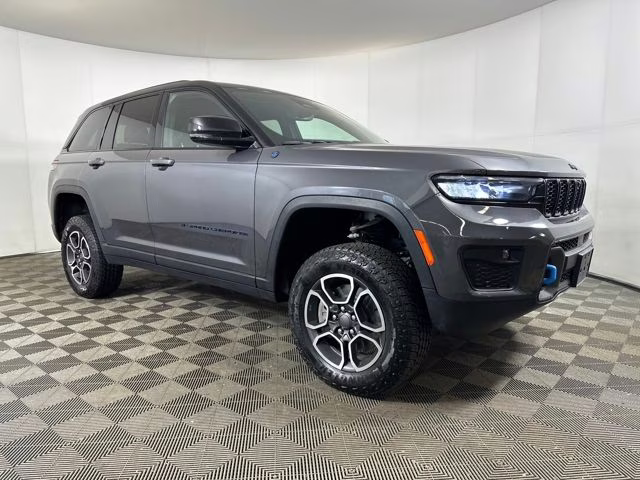 2022 Baltic Gray Metallic Clearcoat Jeep Grand Cherokee Trailhawk 4xe 4X4 SUV