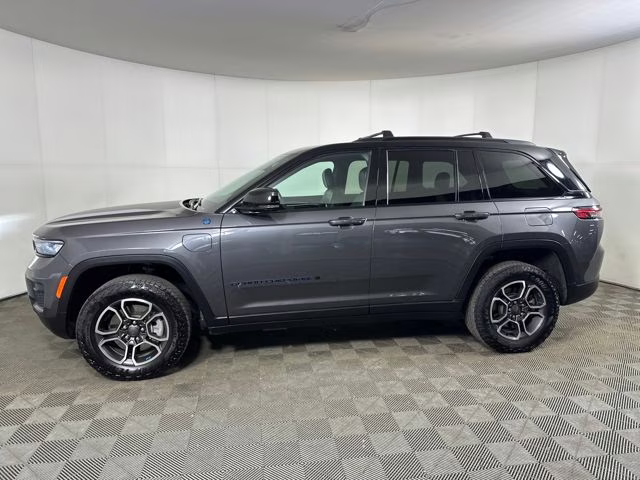 2022 Baltic Gray Metallic Clearcoat Jeep Grand Cherokee Trailhawk 4xe 4X4 SUV