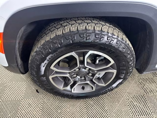 2022 Bright White Clearcoat Jeep Grand Cherokee Trailhawk 4xe 4X4 SUV
