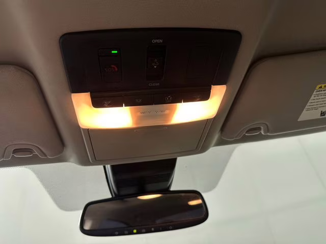 2020 Pearl White Tricoat Nissan Altima 2.0 Platinum FWD Sedan