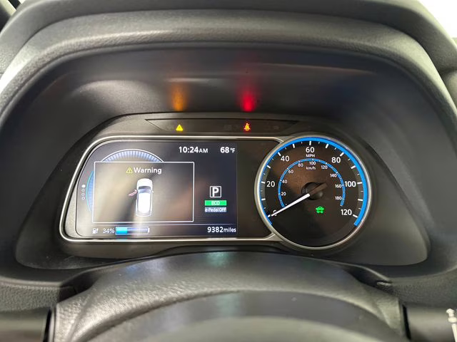 2025 Gun Metallic Nissan Leaf S FWD Hatchback