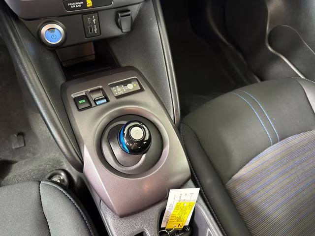 2025 Gun Metallic Nissan Leaf S FWD Hatchback