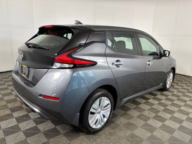 2025 Gun Metallic Nissan Leaf S FWD Hatchback