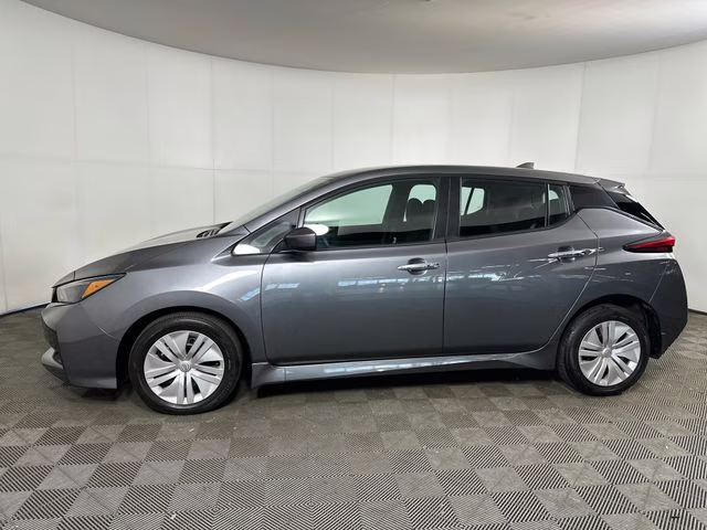 2025 Gun Metallic Nissan Leaf S FWD Hatchback