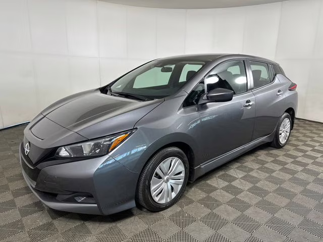 2025 Gun Metallic Nissan Leaf S FWD Hatchback