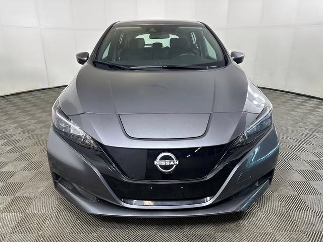 2025 Gun Metallic Nissan Leaf S FWD Hatchback