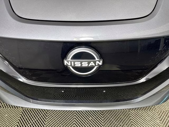 2025 Gun Metallic Nissan Leaf S FWD Hatchback
