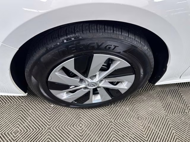 2025 Glacier White Nissan Altima 2.5 S FWD Sedan
