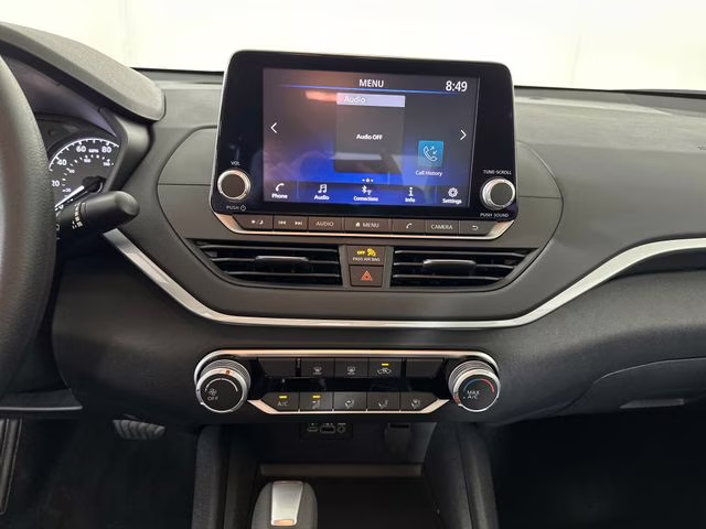 2025 Glacier White Nissan Altima 2.5 S FWD Sedan