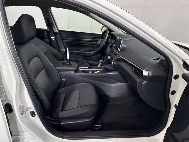 2025 Glacier White Nissan Altima 2.5 S FWD Sedan