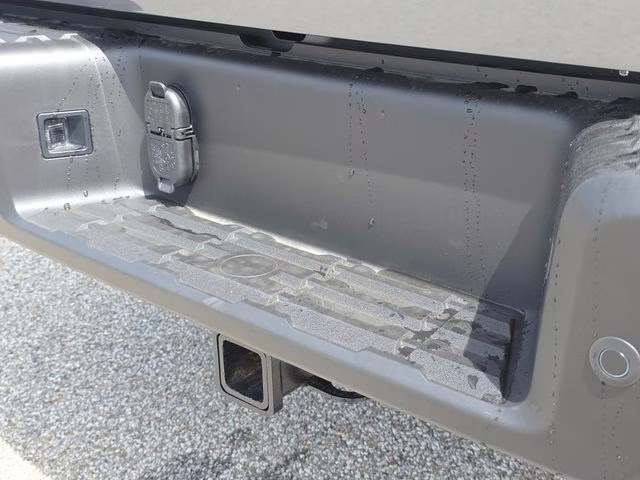 2026 Gun Metallic Nissan Frontier SV 4X4 Truck