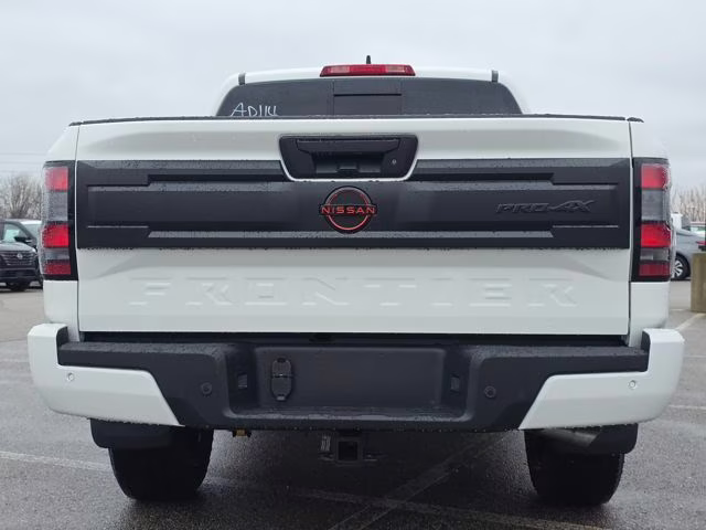 2026 Glacier White Nissan Frontier PRO-4X 4X4 Truck