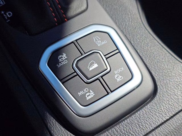 2026 Boulder Gray Pearl Nissan Frontier PRO-4X 4X4 Truck