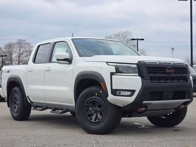 2026 Glacier White Nissan Frontier PRO-4X 4X4 Truck