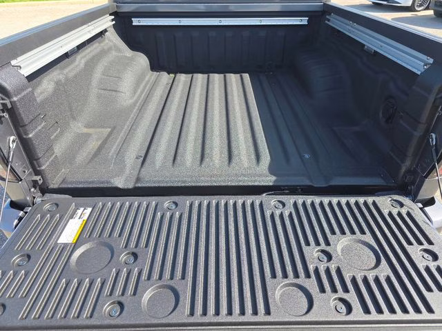 2026 Gun Metallic Nissan Frontier PRO-4X 4X4 Truck