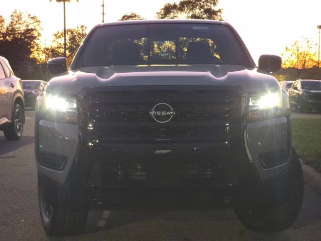 2026 Boulder Gray Pearl Nissan Frontier SV 4X4 Truck