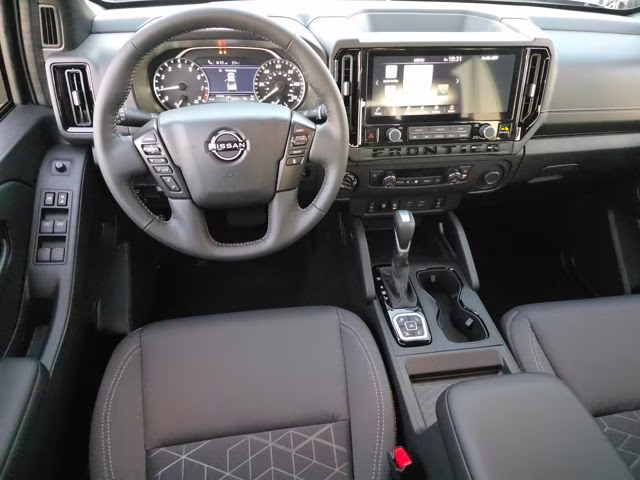 2026 Boulder Gray Pearl Nissan Frontier SV 4X4 Truck