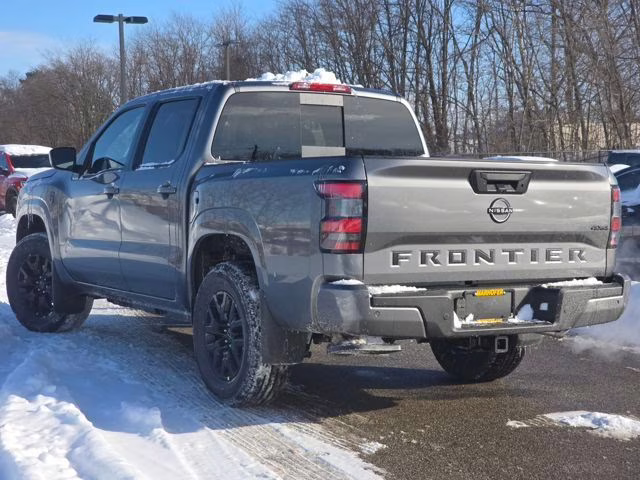 2026 Gun Metallic Nissan Frontier SV 4X4 Truck